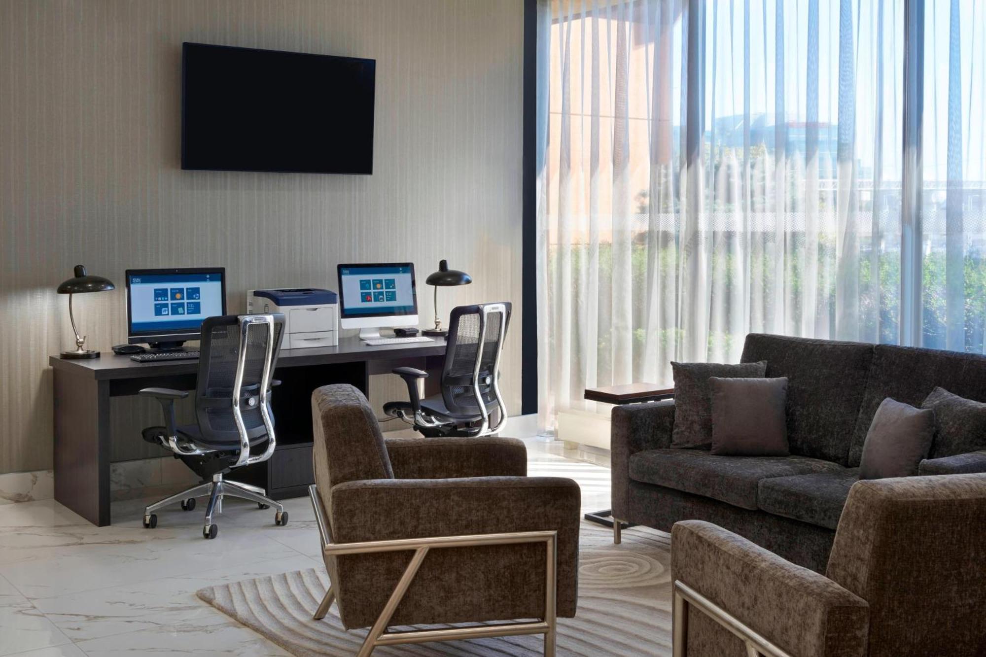 Four Points By Sheraton Toronto Airport Миссиссага Экстерьер фото
