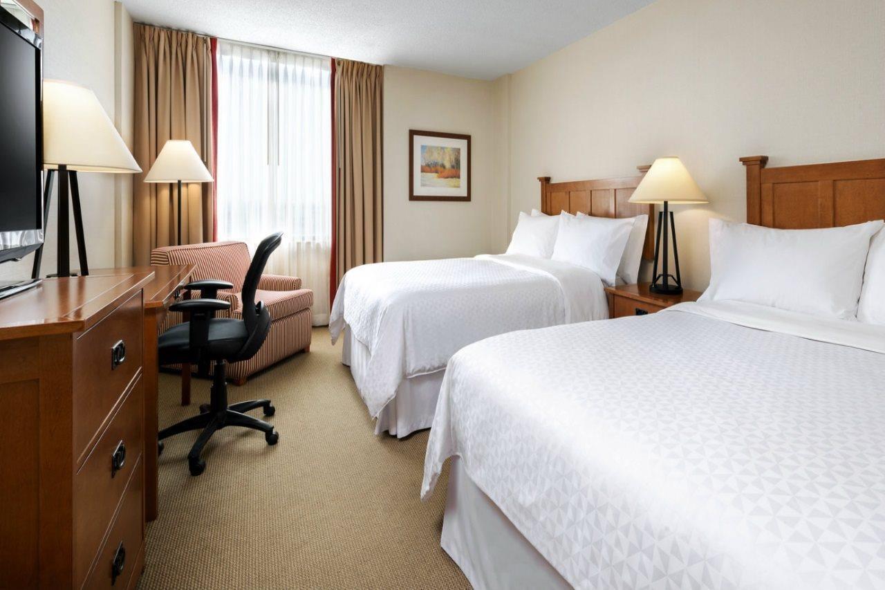 Four Points By Sheraton Toronto Airport Миссиссага Экстерьер фото