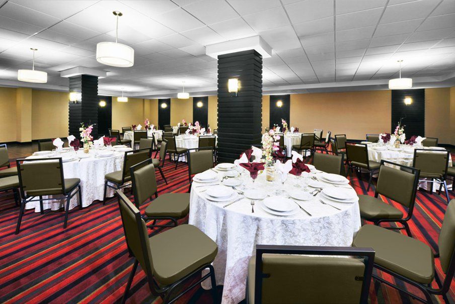 Four Points By Sheraton Toronto Airport Миссиссага Экстерьер фото