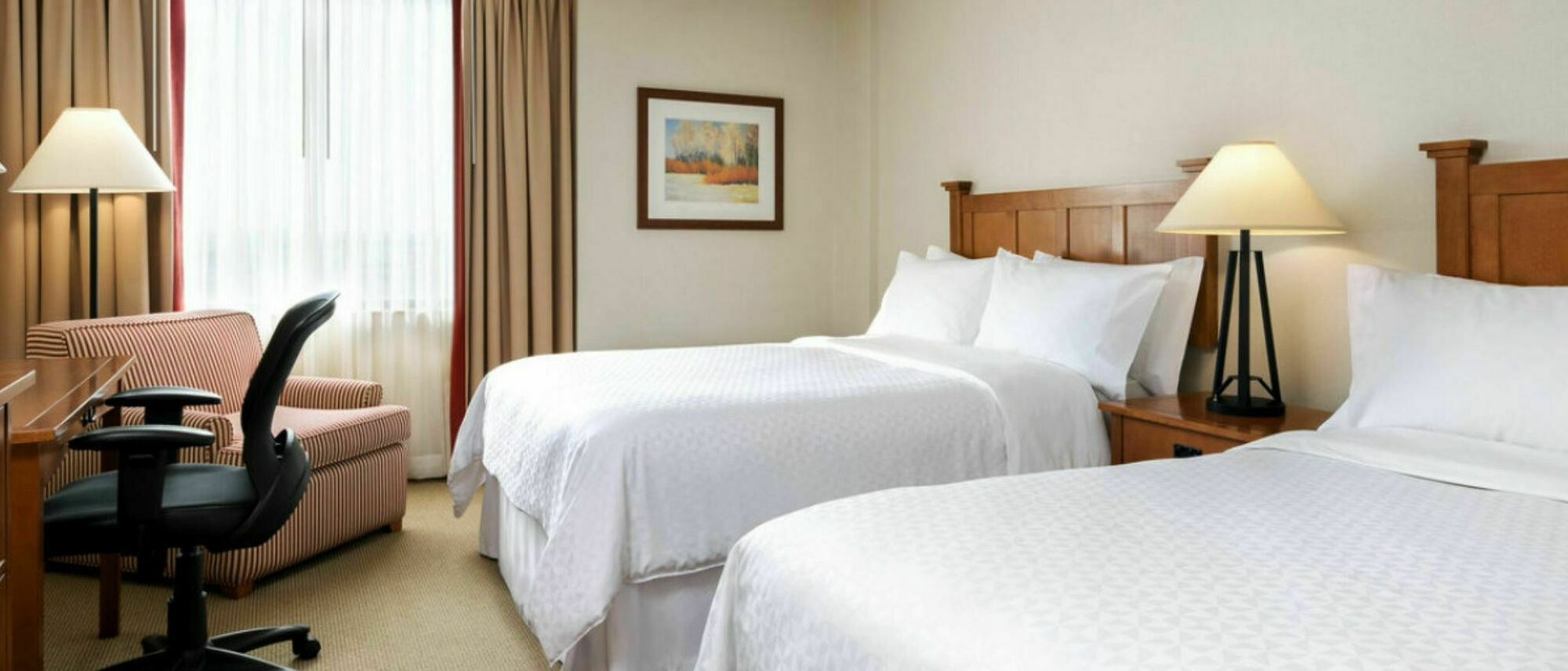 Four Points By Sheraton Toronto Airport Миссиссага Экстерьер фото